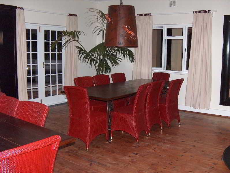 Somerset Villa Guesthouse Somerset West Exterior photo